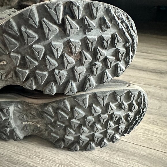 Lowa toro evo gtx mid Goretex hiking boots size 8 - Picture 7 of 9